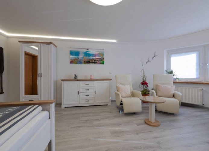 Wohnzimmer mit Massagesessel