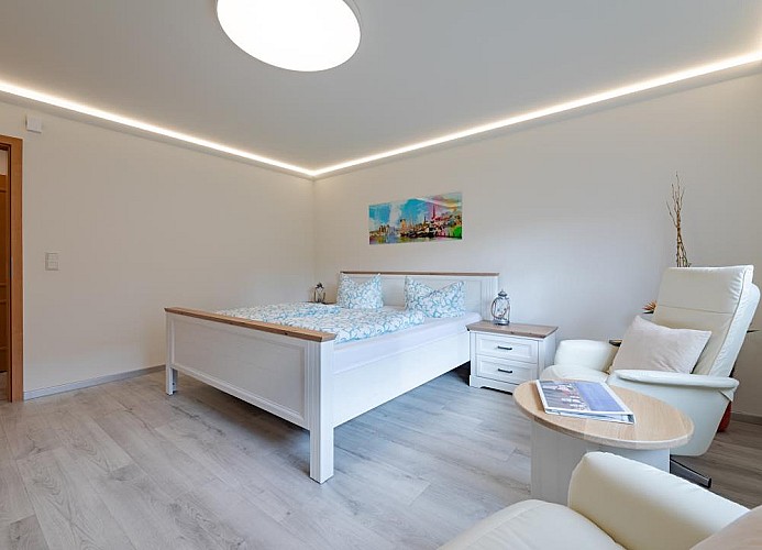 Sitzbereich mit Massagesessel
